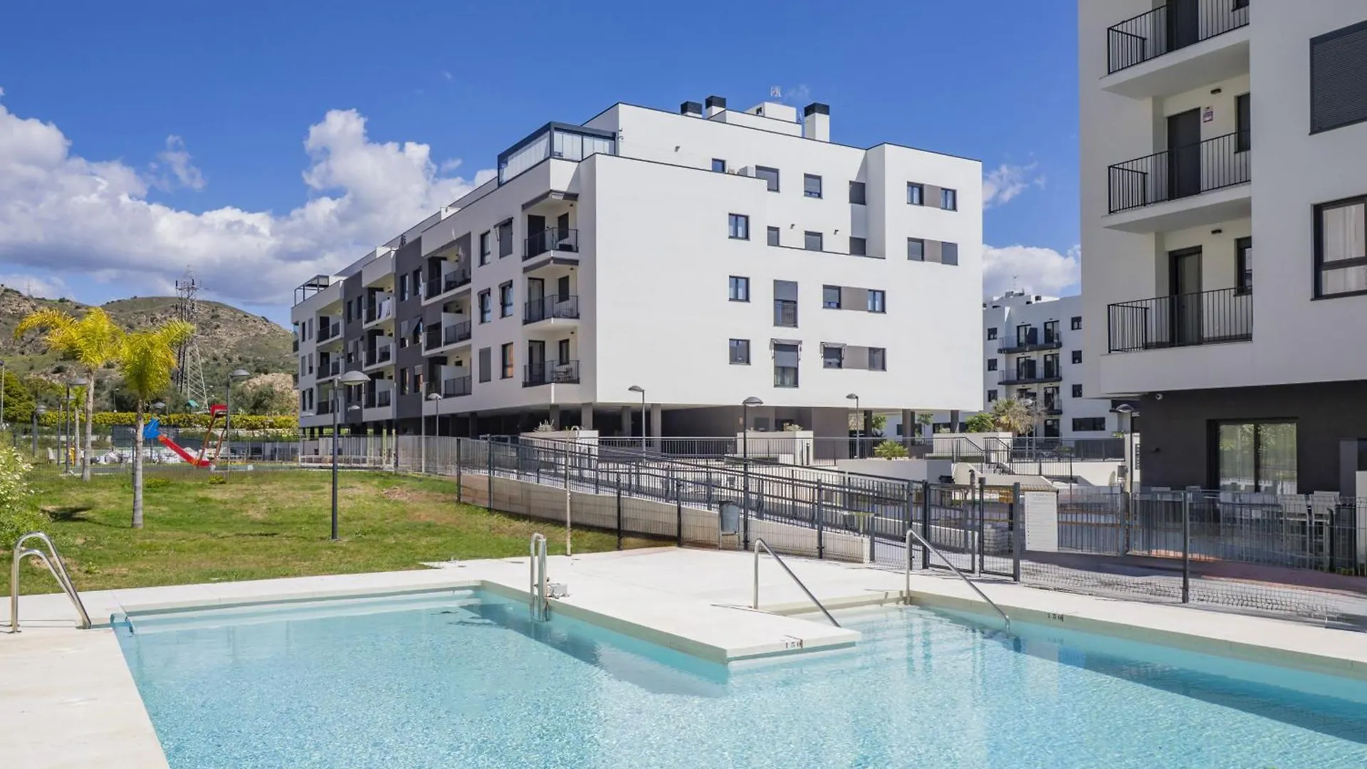 Cubo'S Andalucia Luxury Malaga Apartment İspanya